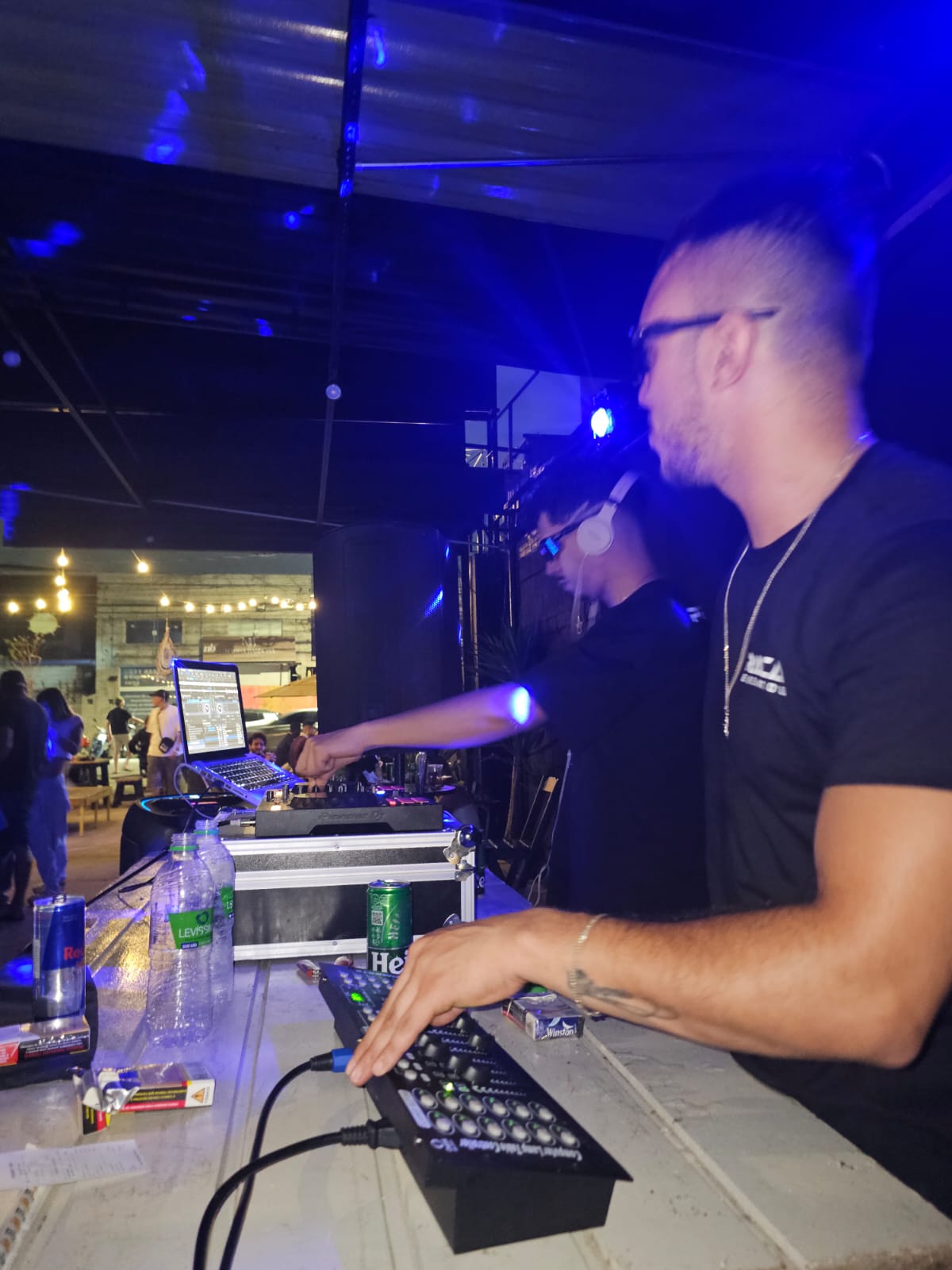 DJ Show